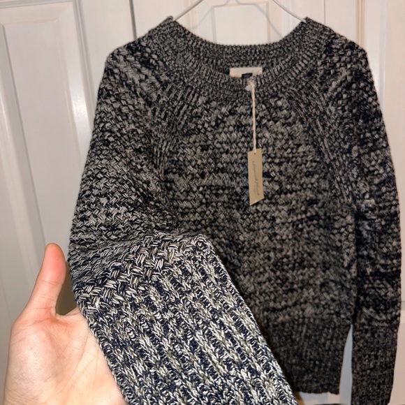 Universal thread sweater - Picture 2 of 4